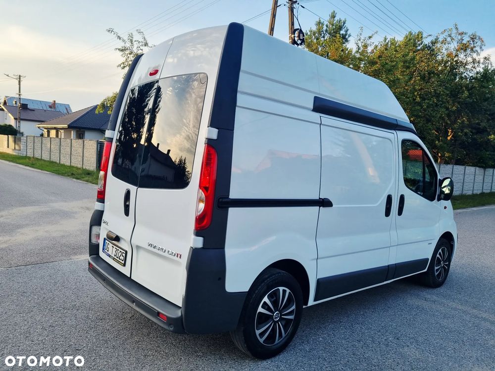 Opel Vivaro - 14