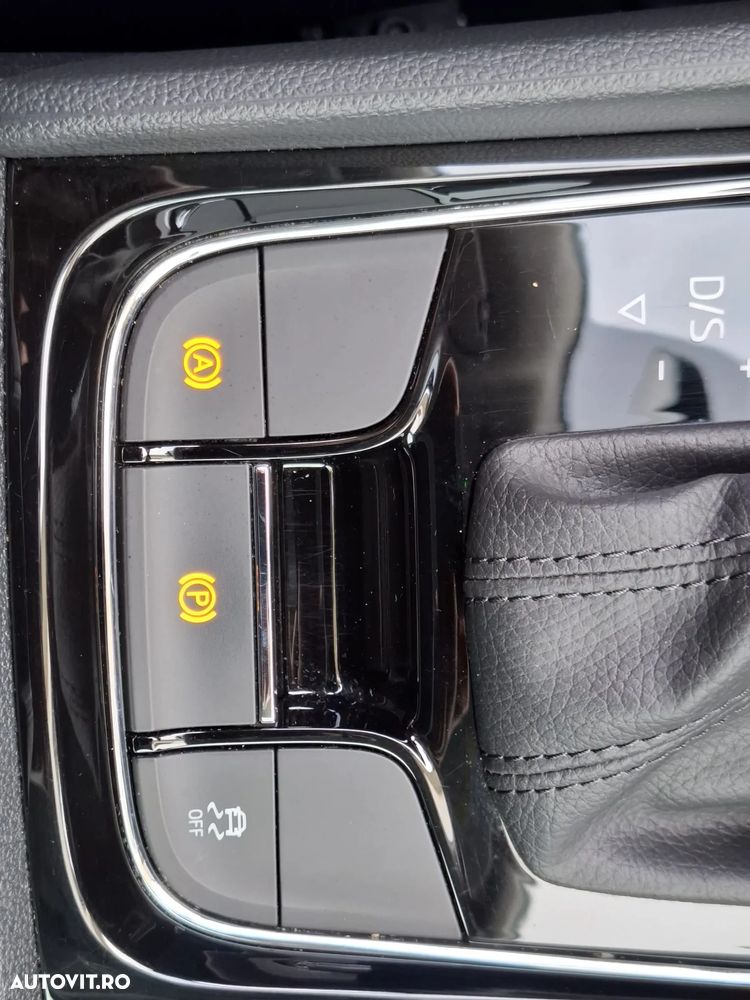 Skoda Karoq 1.5 TSI DSG Ambition - 27