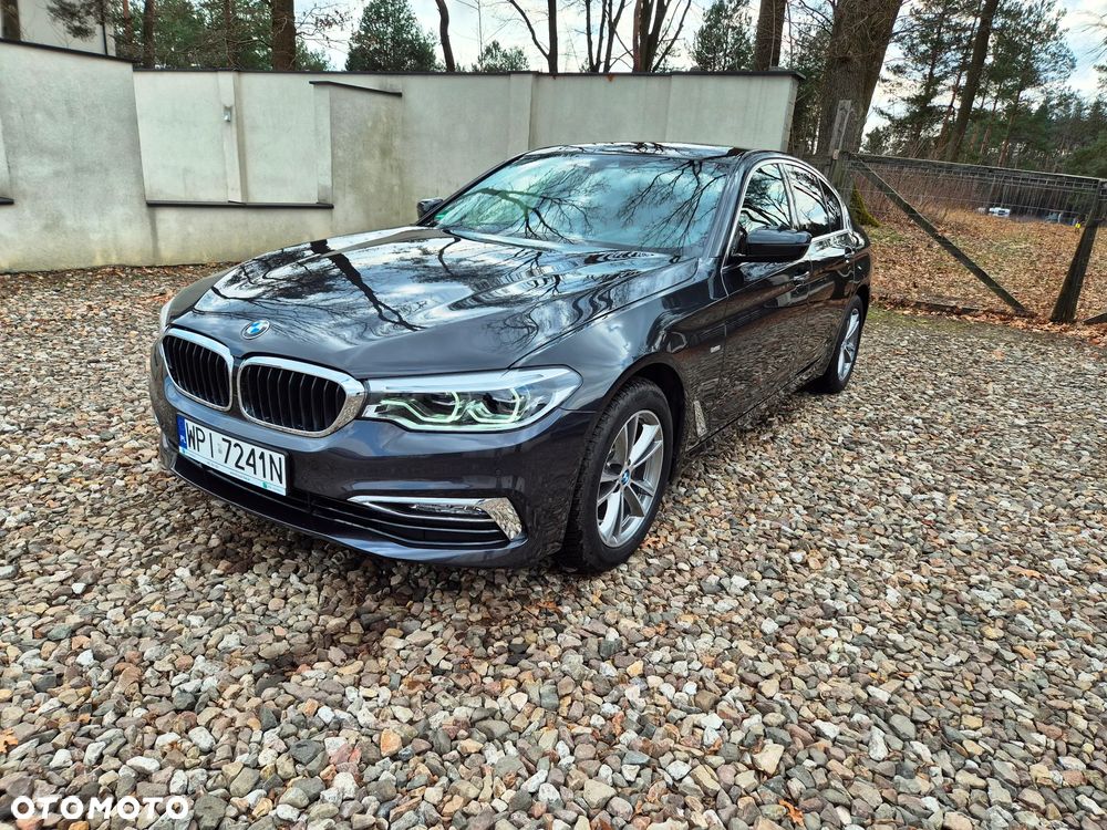BMW Seria 5 520d xDrive Luxury Line - 1