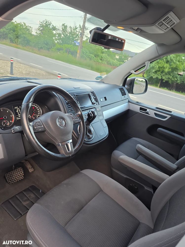 Volkswagen Multivan - 21