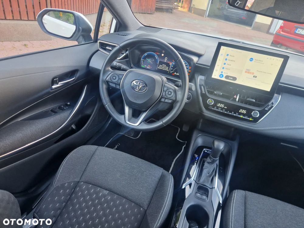 Toyota Corolla 1.8 Hybrid Comfort - 22