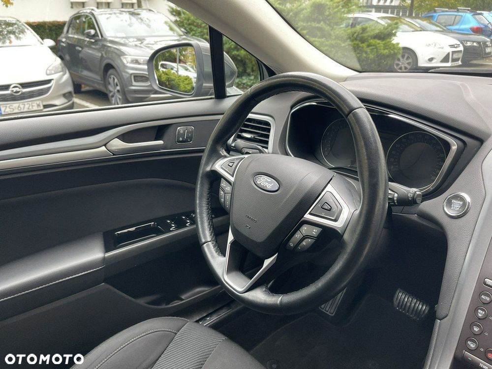 Ford Mondeo - 30