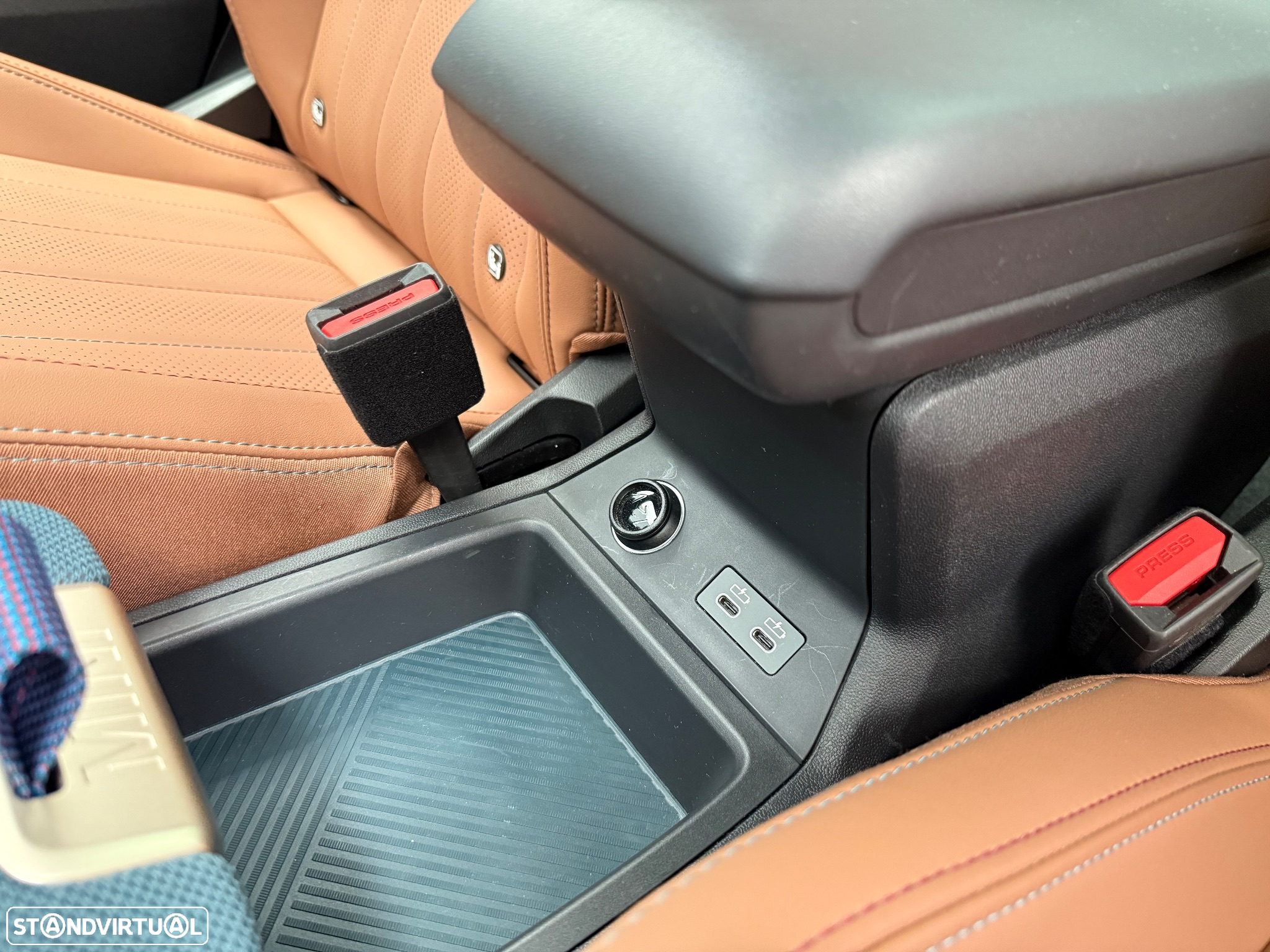 MINI Countryman E Favoured XL - 28