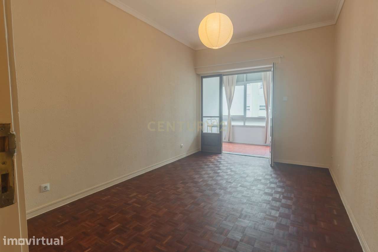 Apartamento T2 em Oeiras para arrendar em prédio com elevador - Grande imagem: 3/23
