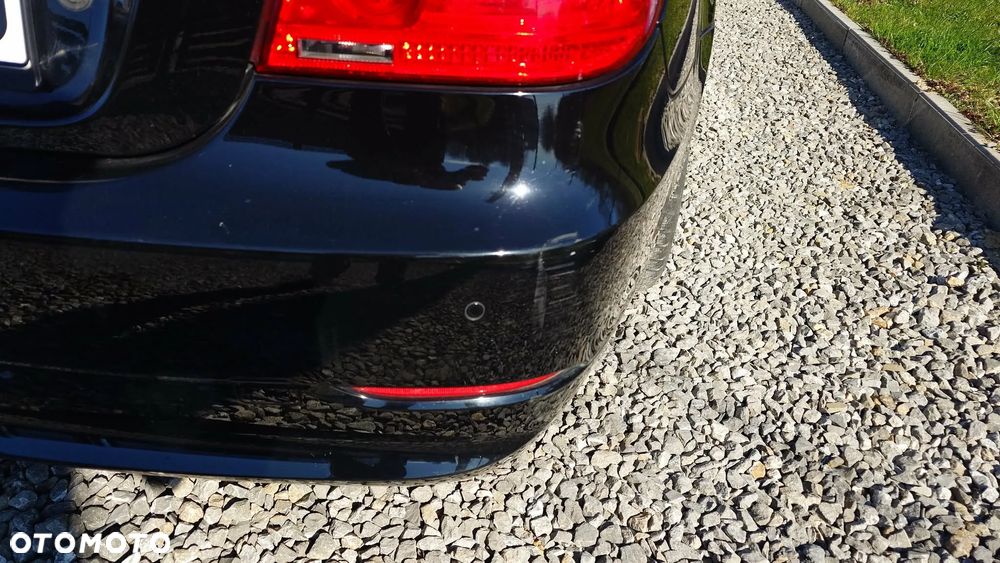 BMW Seria 5 525d - 13