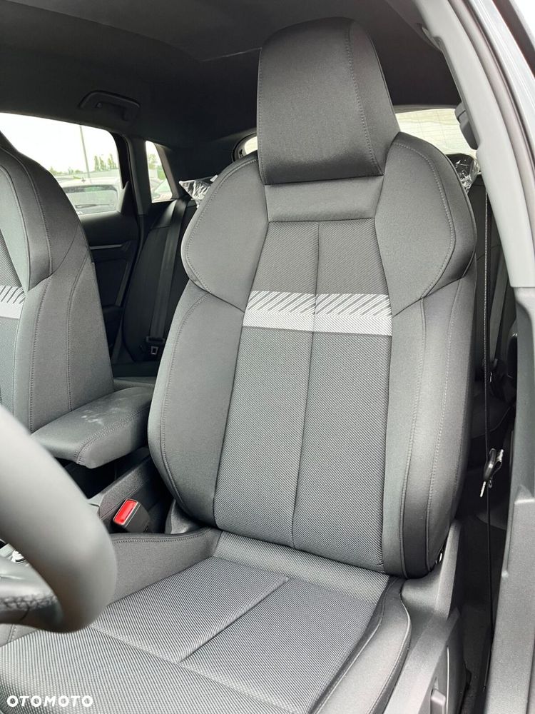Audi A3 Limousine 35 TFSI Advanced - 29