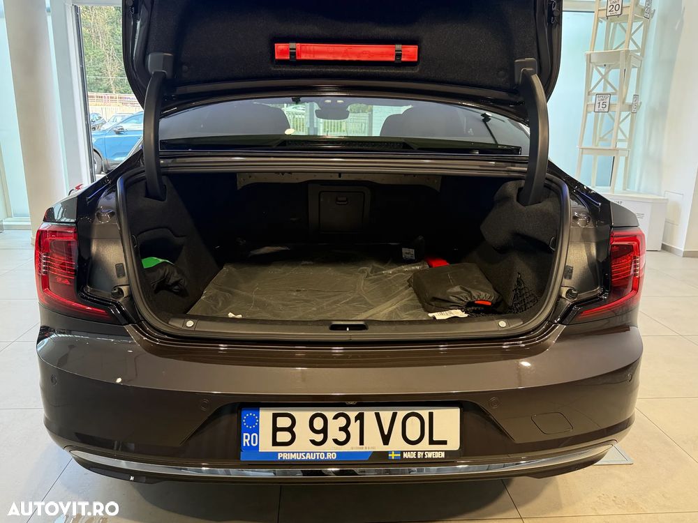 Volvo S90 B5 MHEV AT AWD Plus Bright - 28