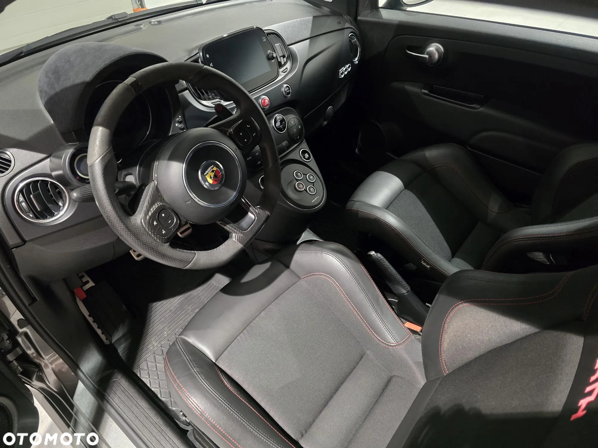 Abarth 695 - 11