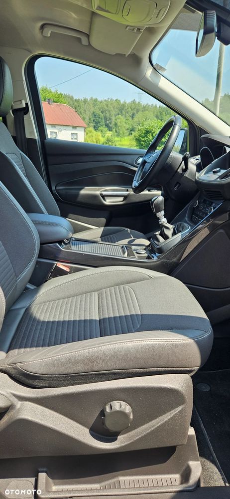 Ford Kuga - 11