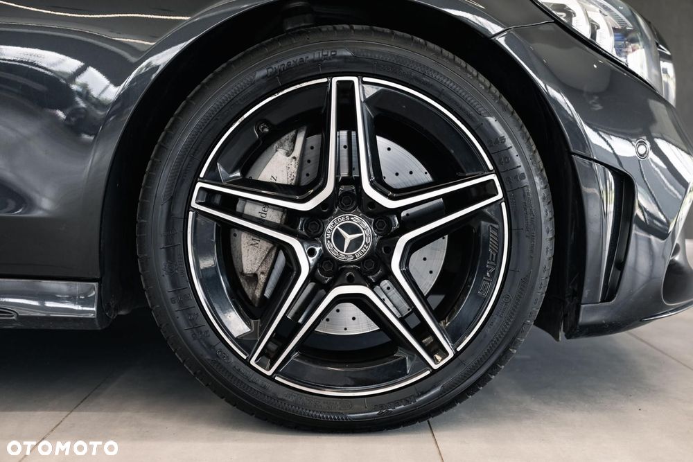 Mercedes-Benz Klasa C 300 9G-TRONIC - 38