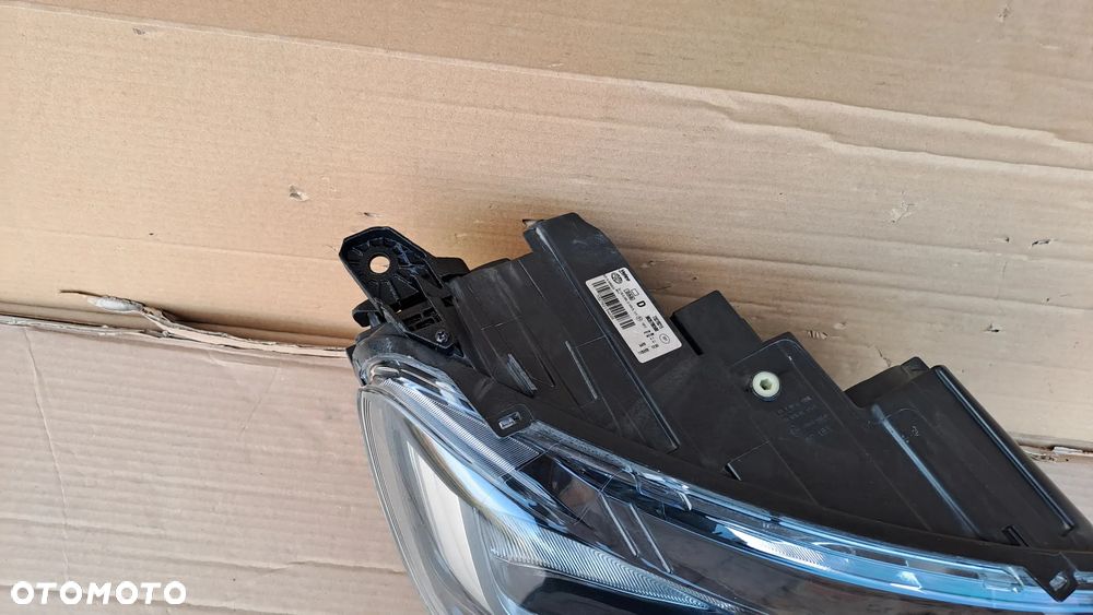 TOYOTA PROACE CITY PRAWA LAMPA PRAWY PRZÓD 9835780580 73278215 - 8
