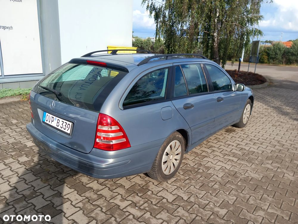 Mercedes-Benz Klasa C 180 Kompressor Automatik Classic Sport Edition - 16