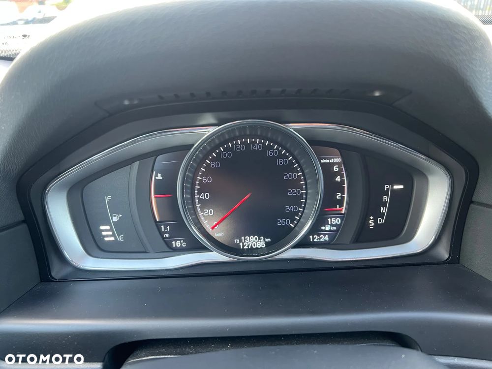 Volvo XC 70 T5 AWD Dynamic Summum - 11