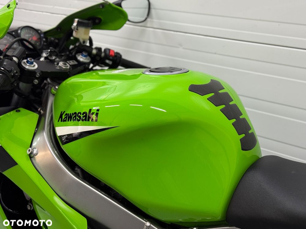 Kawasaki ZXR - 30