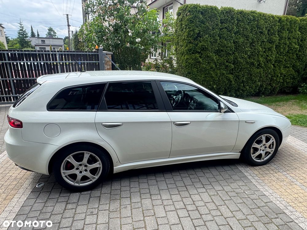 Alfa Romeo 159 2.4 JTDM 20V DPF Q-Tronic ti - 1