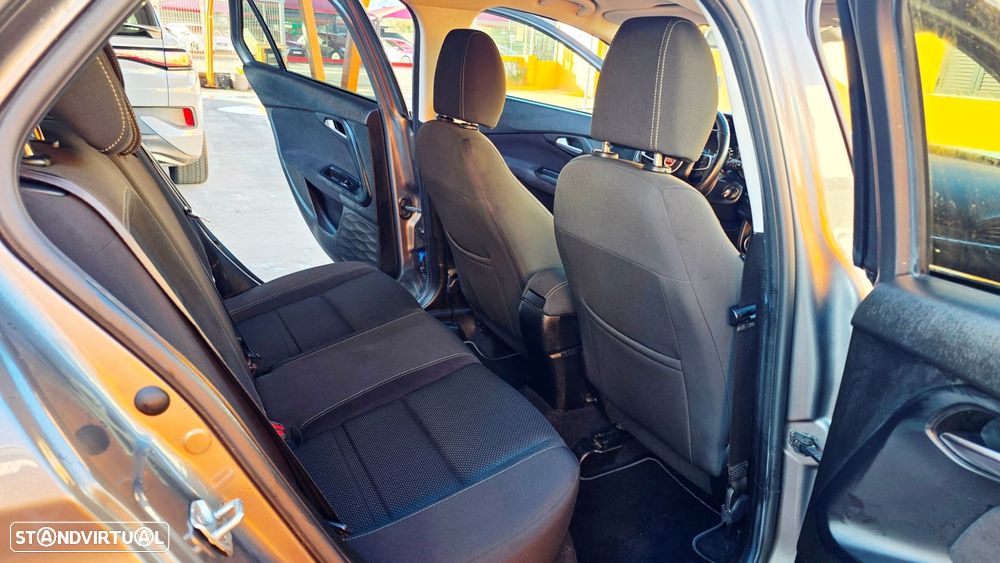 Fiat Tipo Station Wagon 1.3 M-Jet Lounge - 12