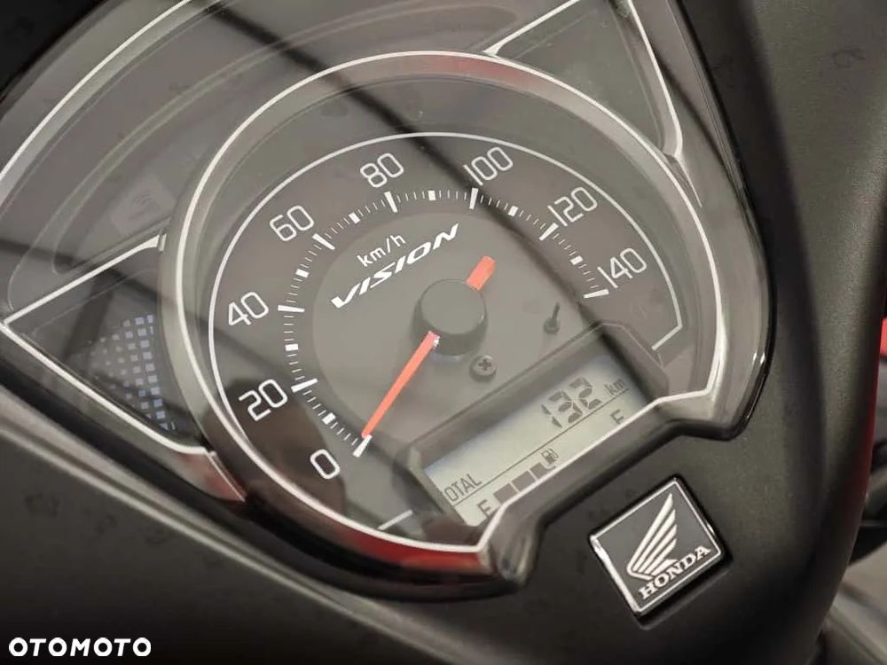 Honda Vision - 8