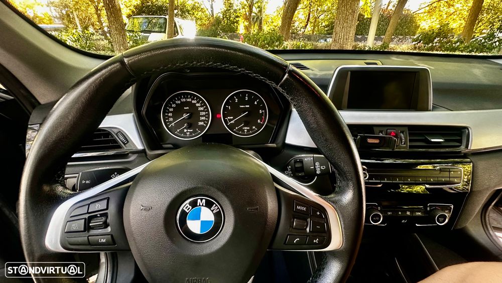 BMW X1 16 d sDrive Line Sport - 12