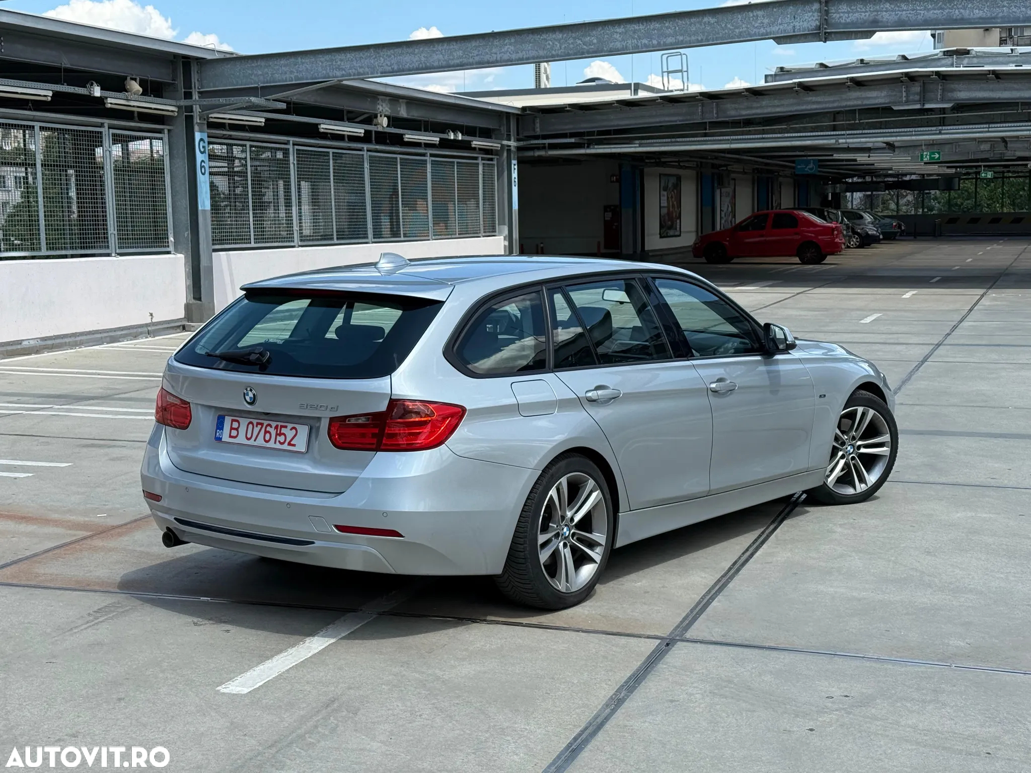 BMW Seria 3 320d Touring Sport-Aut. Sport Line - 2
