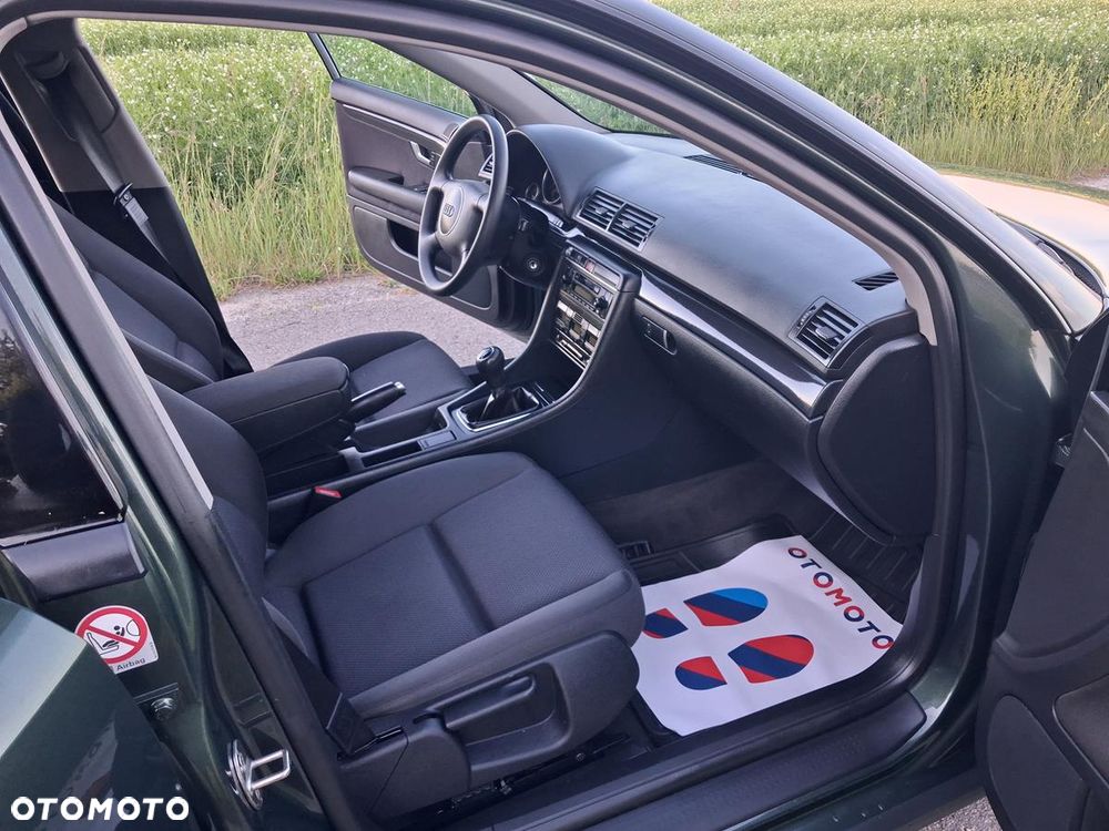 Audi A4 Limousine - 20