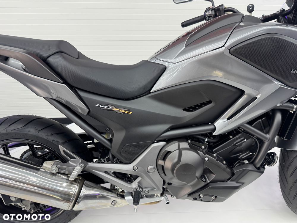 Honda NC - 17