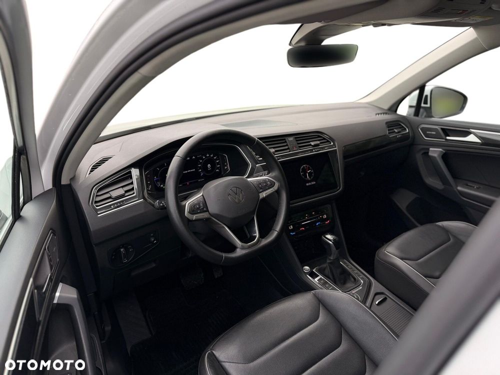Volkswagen Tiguan 2.0 TDI SCR 4Mot Elegance DSG - 9