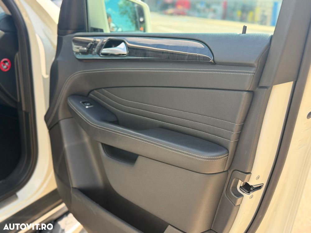 Mercedes-Benz ML 350 BlueTEC 4MATIC Aut - 11