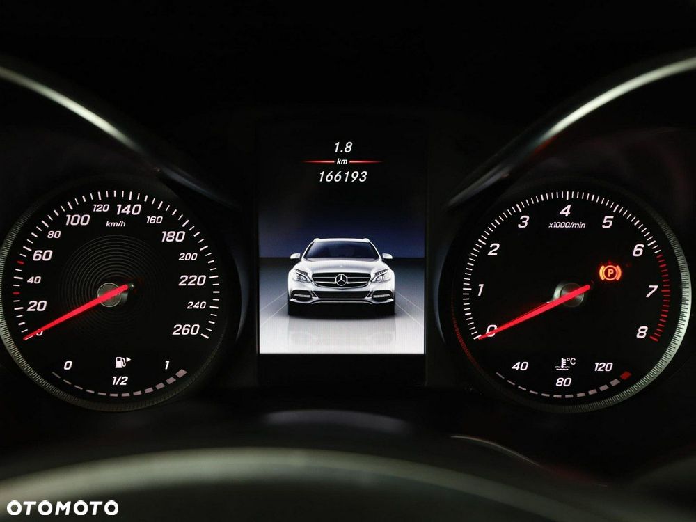 Mercedes-Benz Klasa C 180 9G-TRONIC Avantgarde - 23