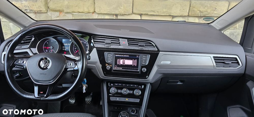 Volkswagen Touran 2.0 TDI BMT Comfortline - 8