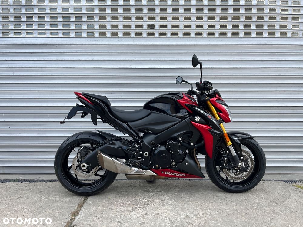 Suzuki GSX 1000 - 6
