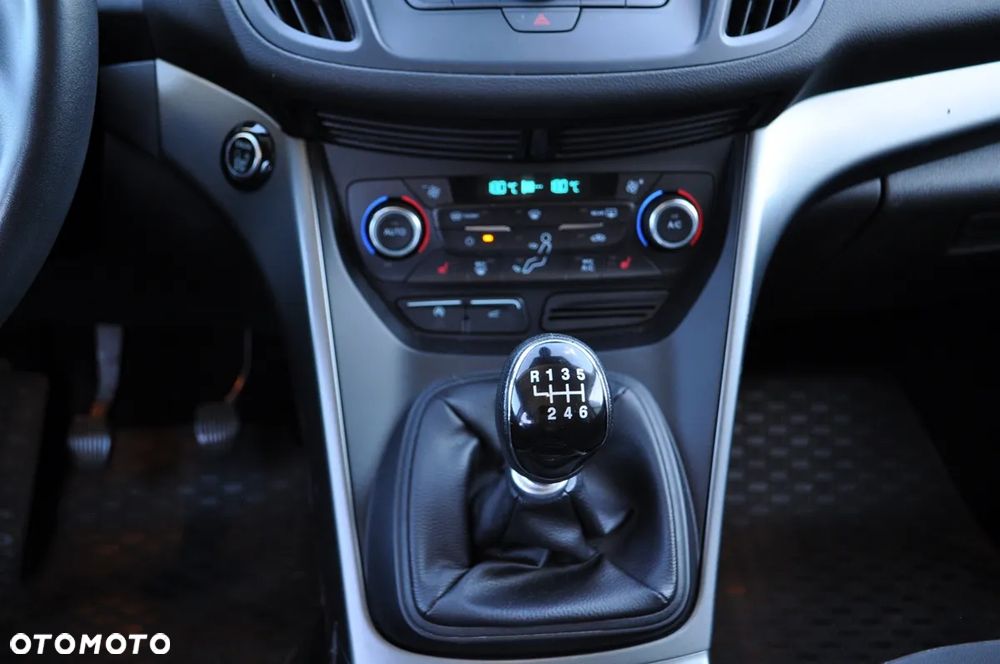 Ford Kuga 1.5 EcoBoost FWD Edition ASS GPF - 30