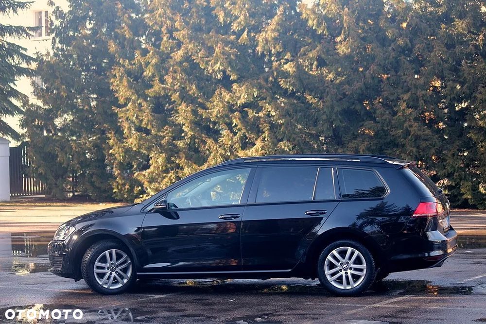 Volkswagen Golf 1.6 TDI BlueMotion Technology Comfortline - 12