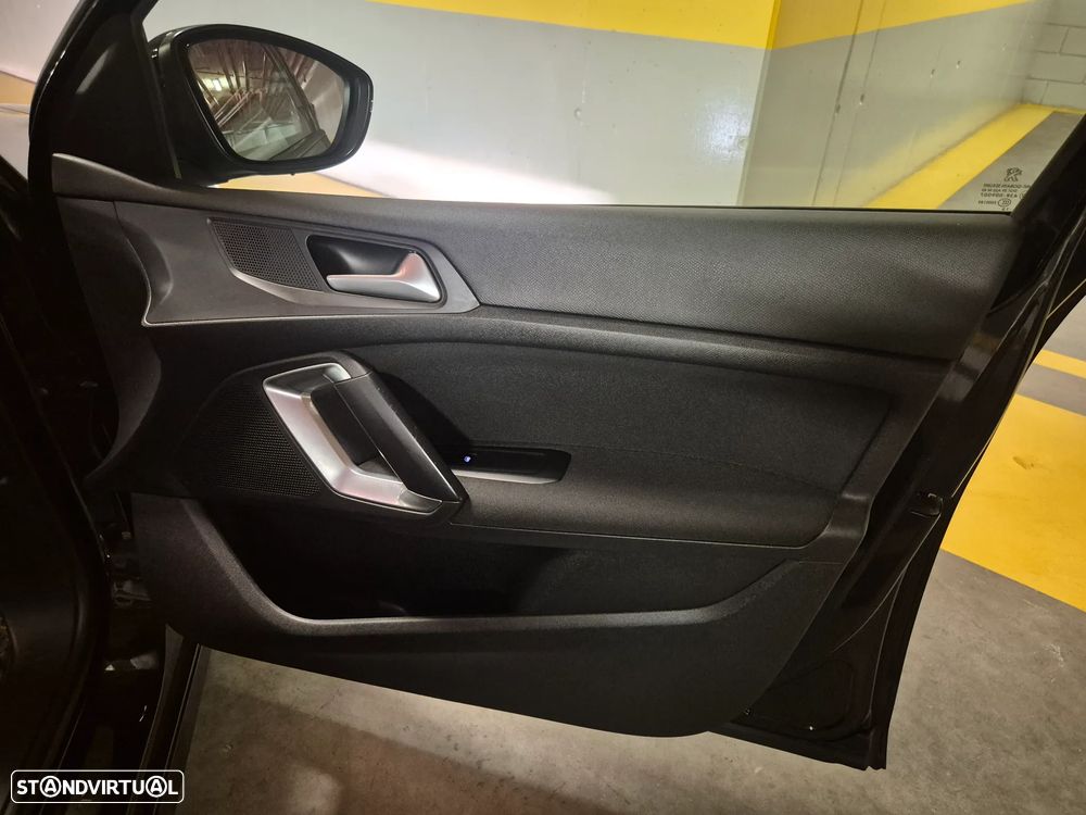 Peugeot 308 SW 1.6 BlueHDi Style - 42