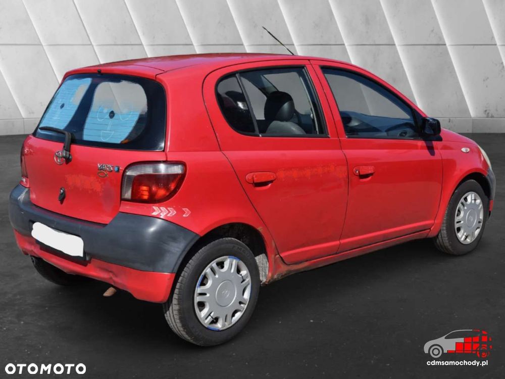Toyota Yaris - 10