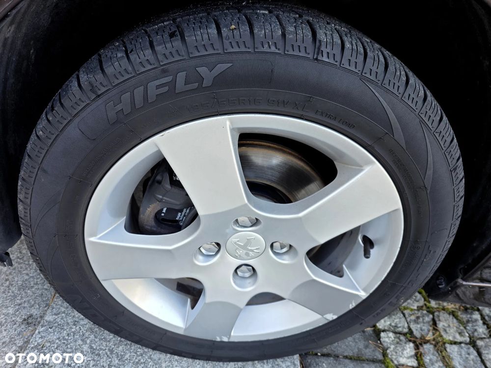 Peugeot 207 CC 120 VTi Active - 38