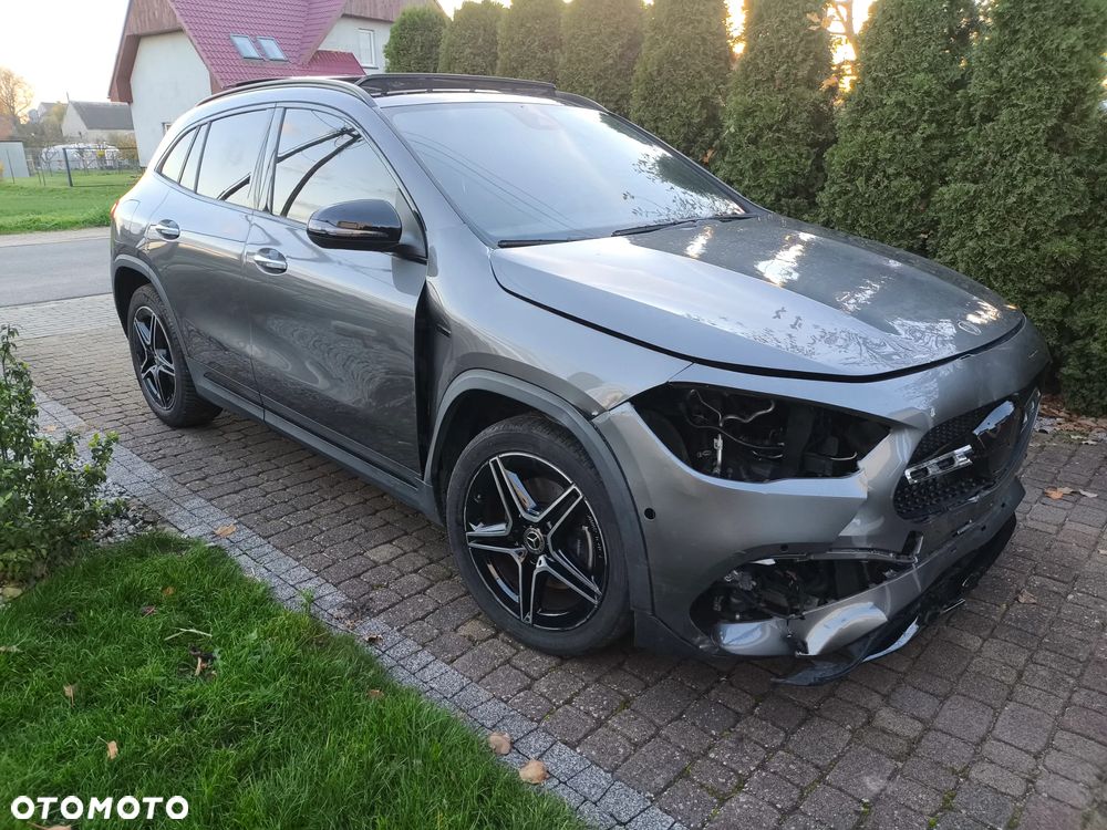 Mercedes-Benz GLA 250 e 8G-DCT Edition AMG Line - 13