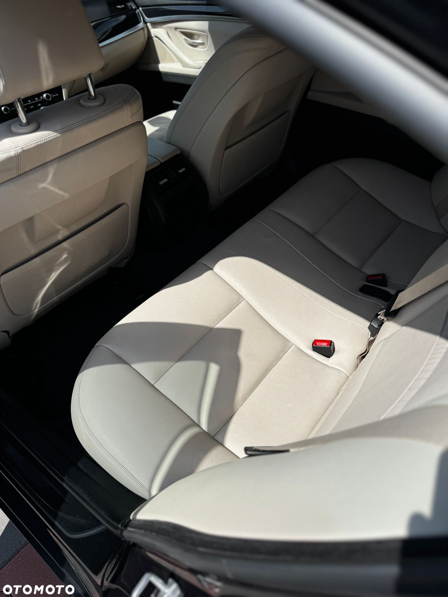 BMW Seria 5 518d Luxury Line - 12