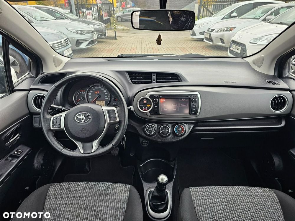 Toyota Yaris - 17