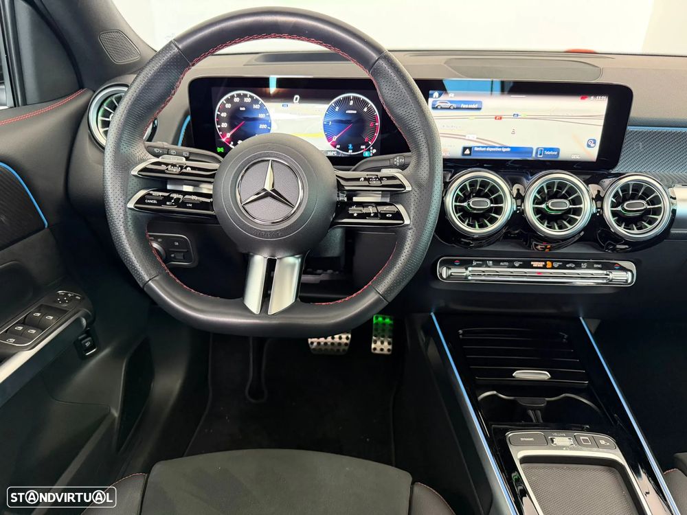 Mercedes-Benz GLB 180 d AMG Line - 12