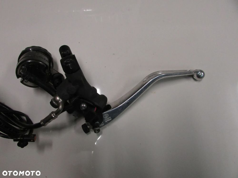 Triumph Tiger 900 20+ pompa hamulcowa przód klamka - 3