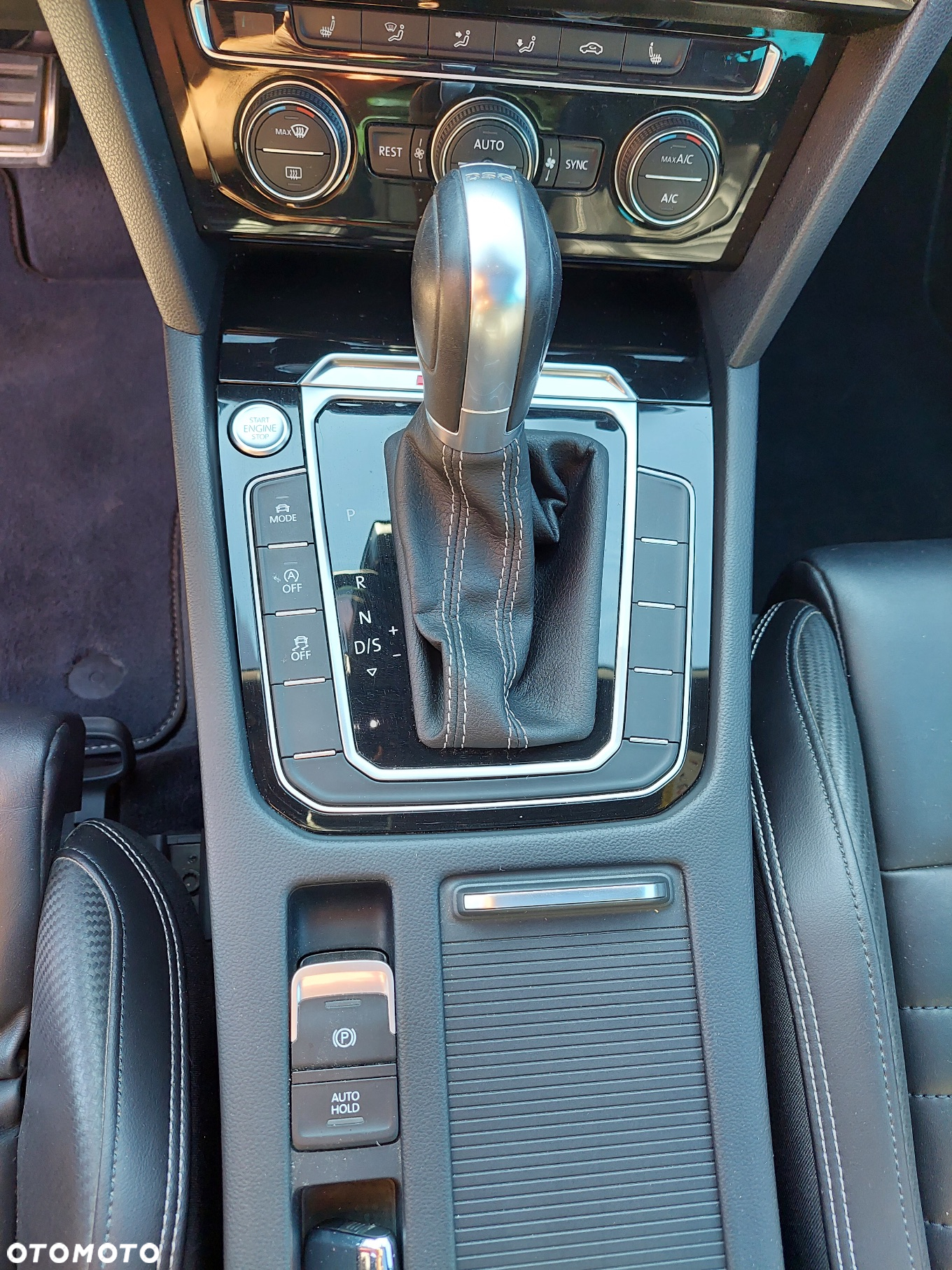 Volkswagen Passat 2.0 TDI 4Mot Elegance DSG - 13