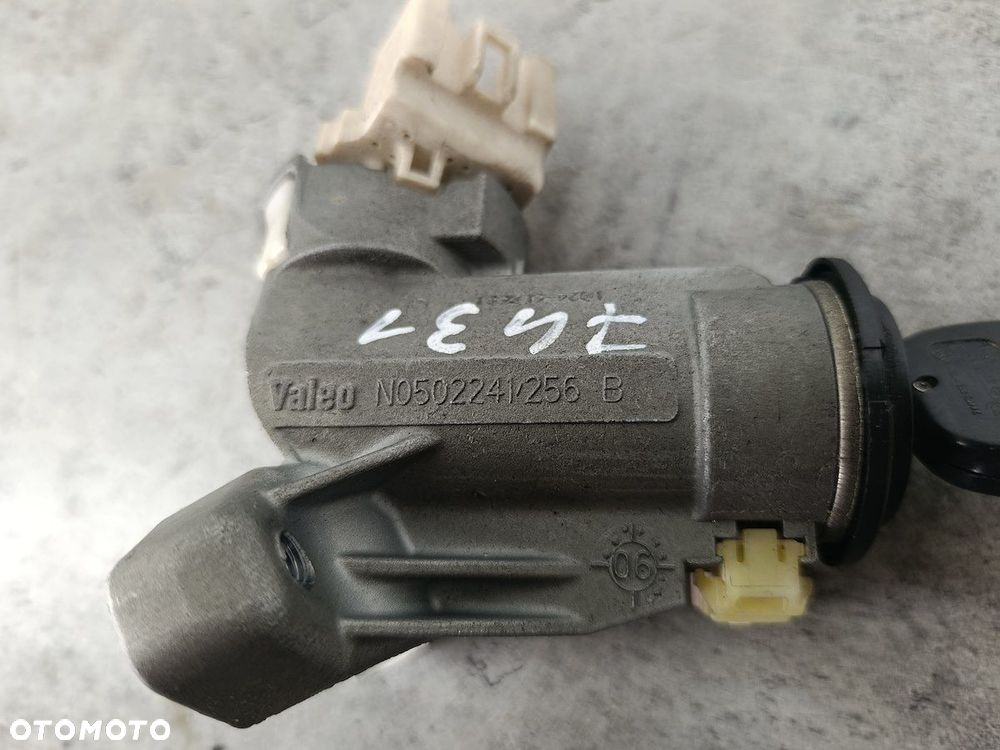 STACYJKA TOYOTA YARIS II NO502241/256B VALEO 1.4 D-4D - 5