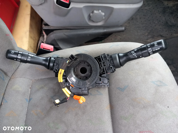 Przełącznik zespolony, zwijak Toyota RAV 4 III po 2006r