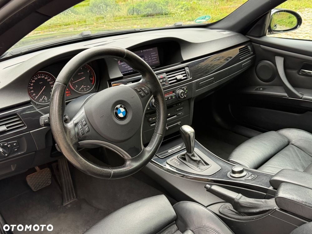 BMW Seria 3 330d - 20