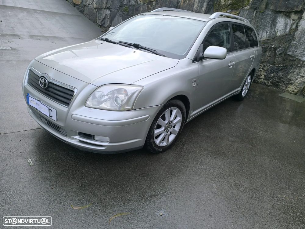 Toyota Avensis SW 2.0 D-4D - 11