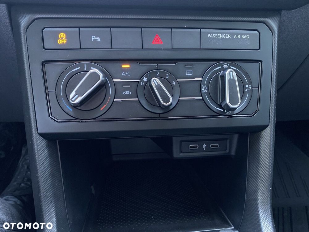 Volkswagen T-Cross 1.0 TSI - 24