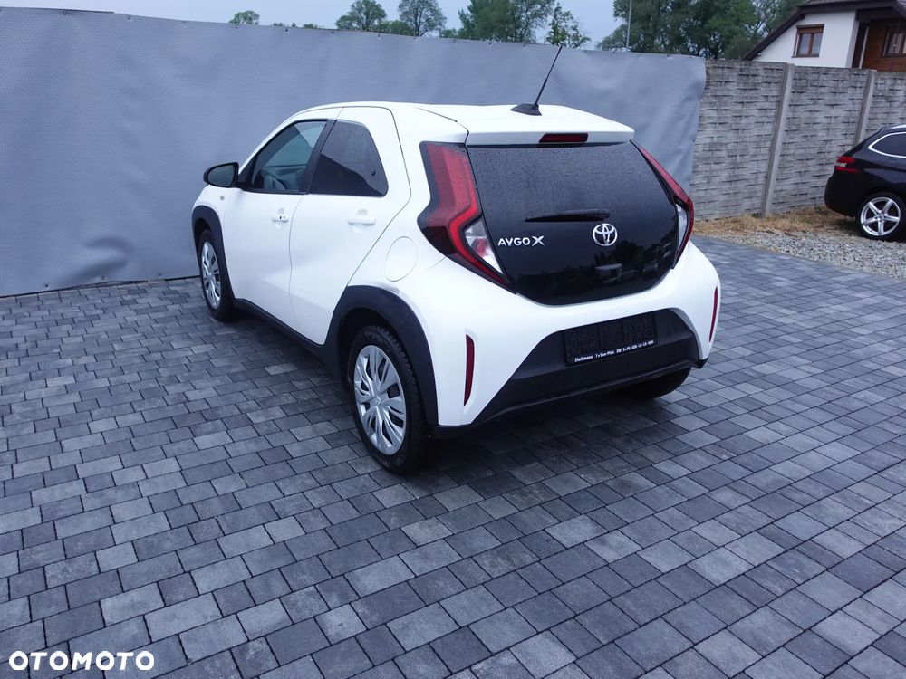 Toyota Aygo X x-shift x-play - 5