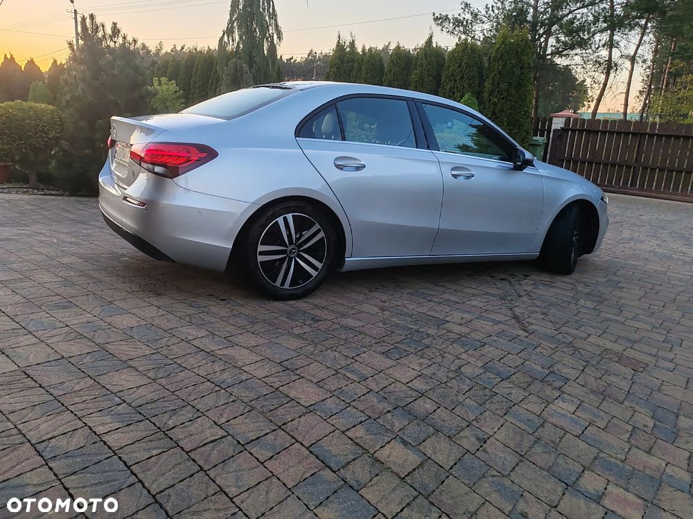 Mercedes-Benz Klasa A 180 d Edition 1 7G-DCT - 12