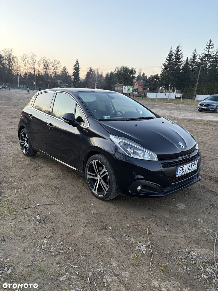 Peugeot 208 - 3