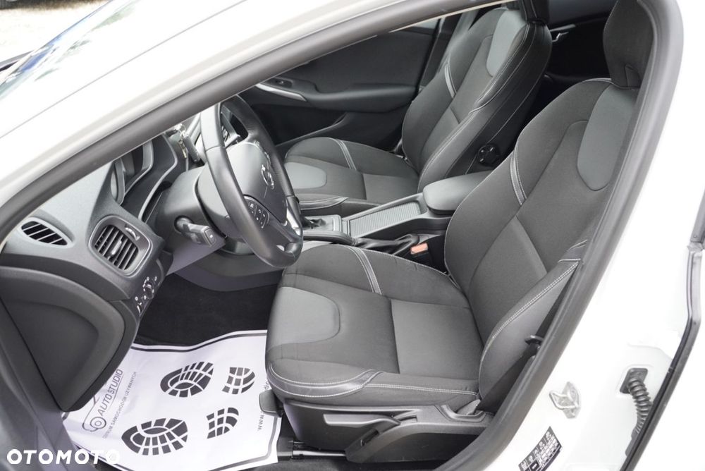 Volvo V40 T2 Geartronic Momentum - 12